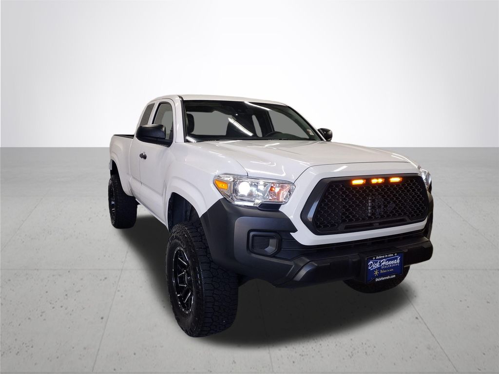 2022 Toyota Tacoma SR
