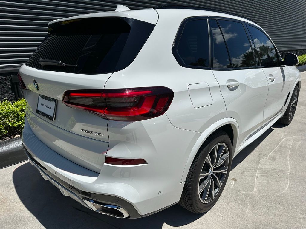 Thumbnail: 2023 BMW X5 - 9