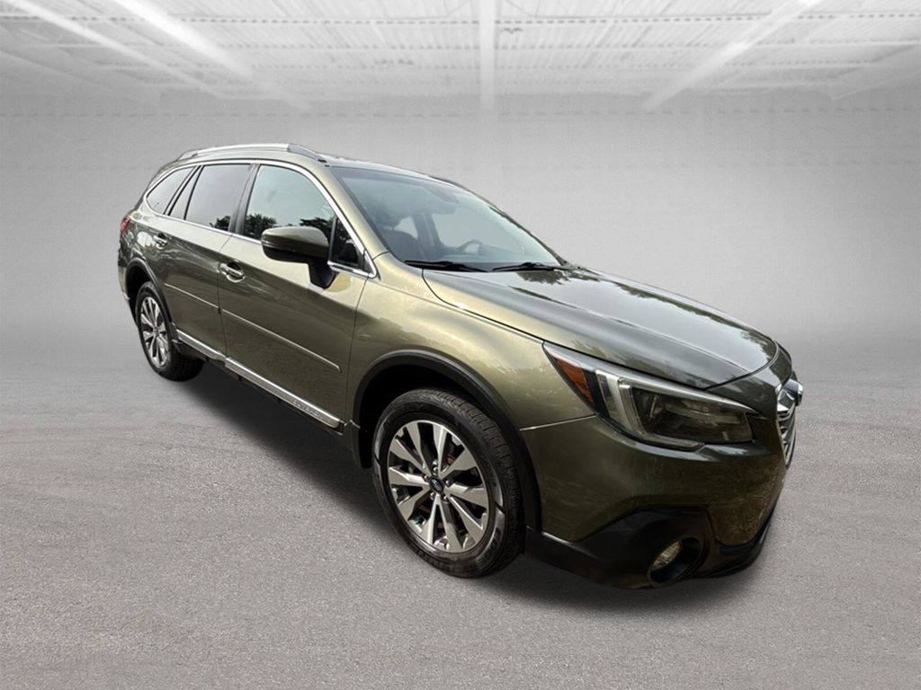 2019 Subaru Outback 2.5i Green at Klick Lewis Buick Chevrolet