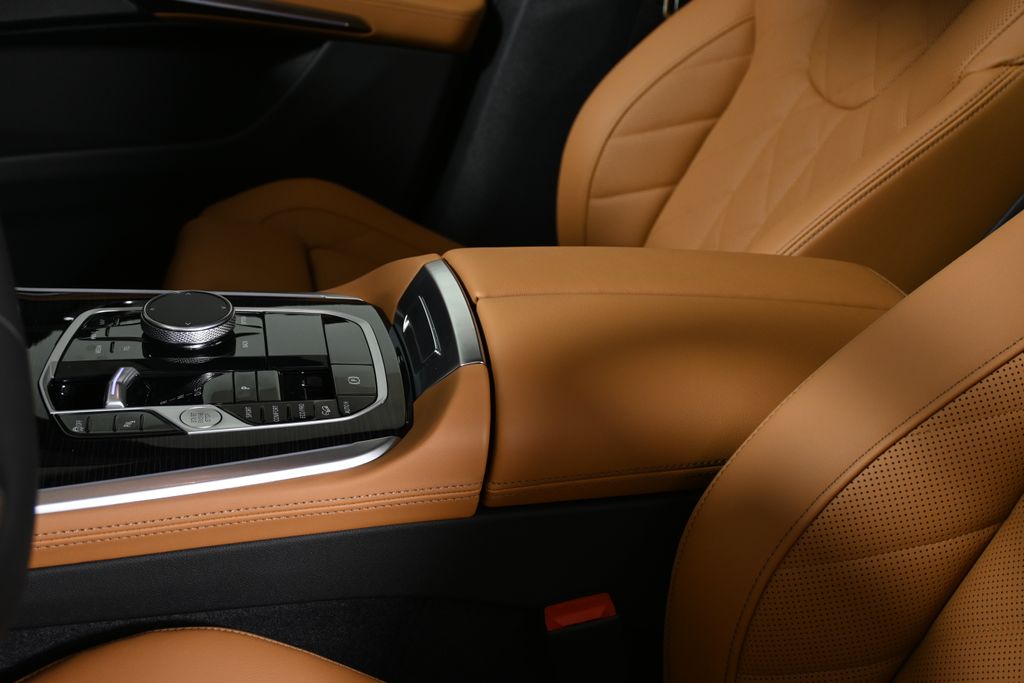 Thumbnail: 2026 BMW X5 - 25