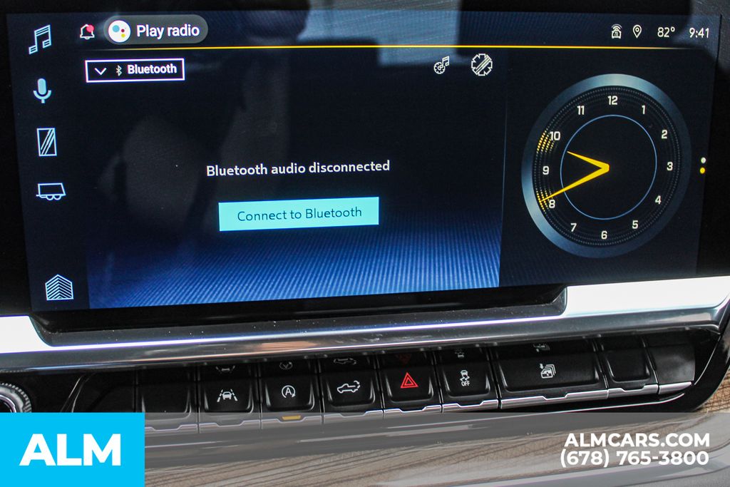 Used 2025 White Chevrolet LT image 36