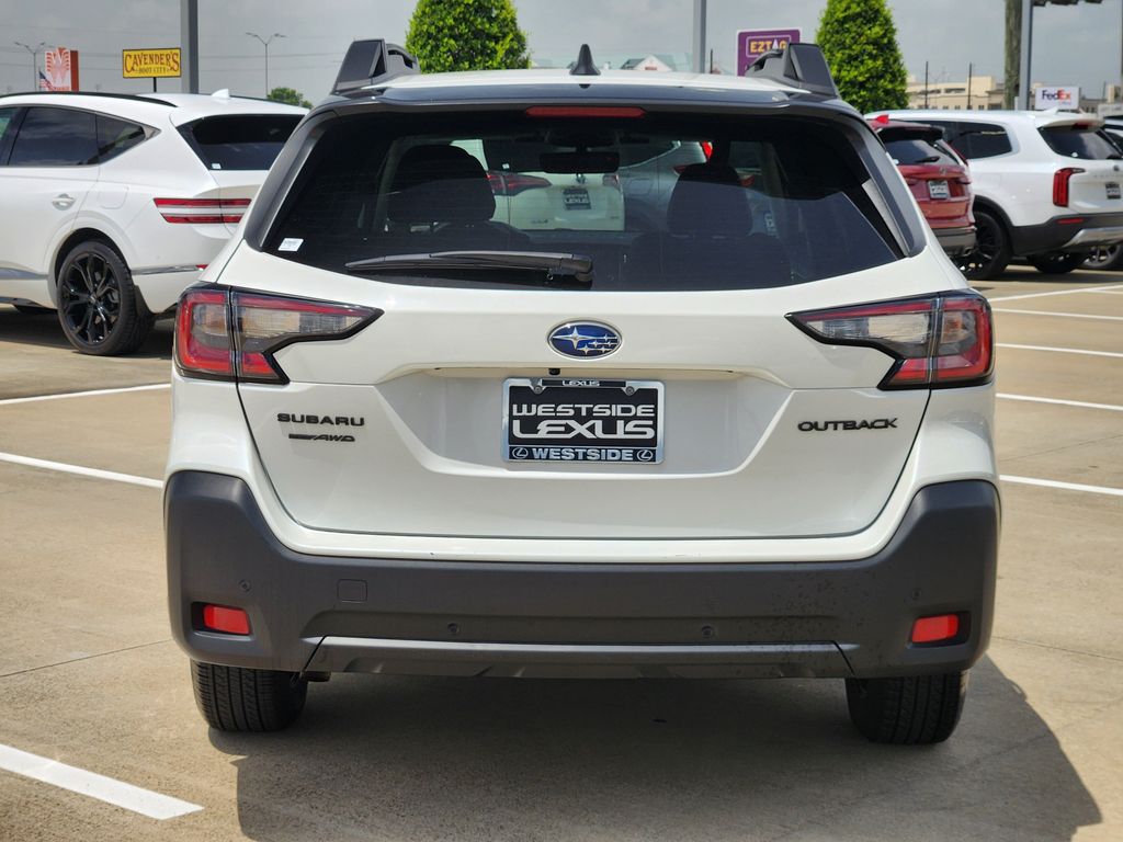 2025 Subaru Outback Onyx Edition White at Legacy Ford