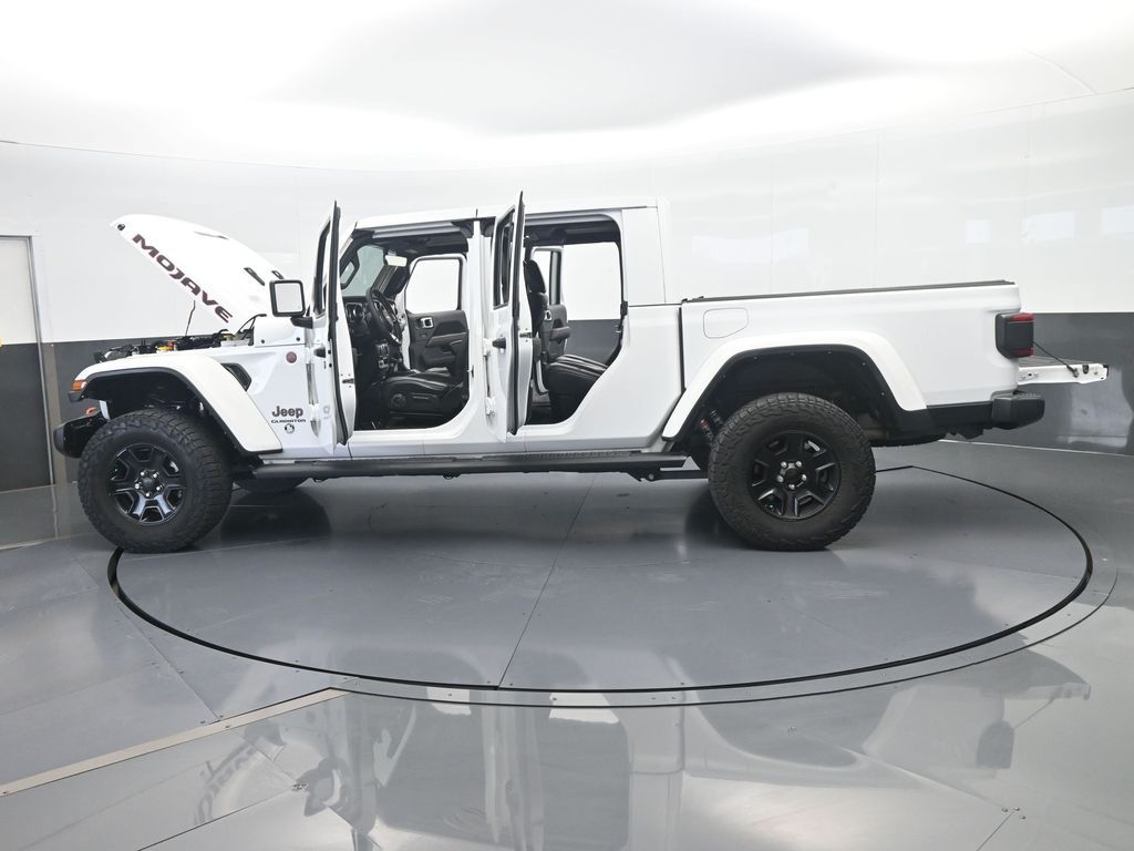 Used 2022 Bright White Clearcoat Jeep Mojave image 80