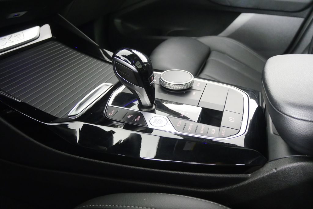 Thumbnail: 2024 BMW X3 - 24