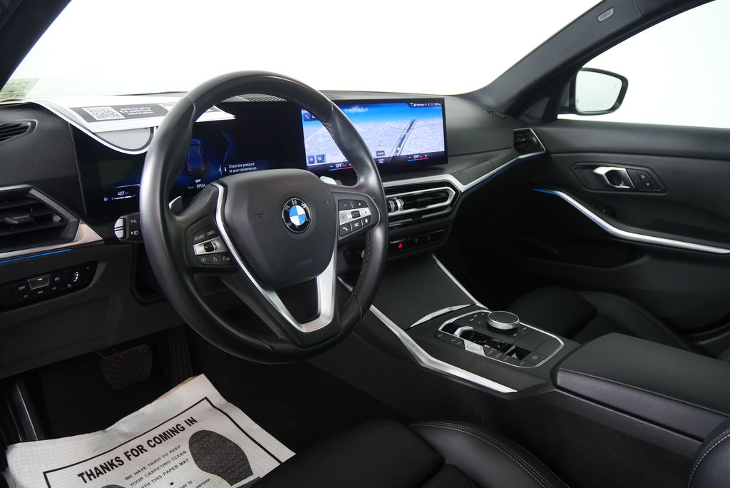 Thumbnail: 2024 BMW 3 Series - 13