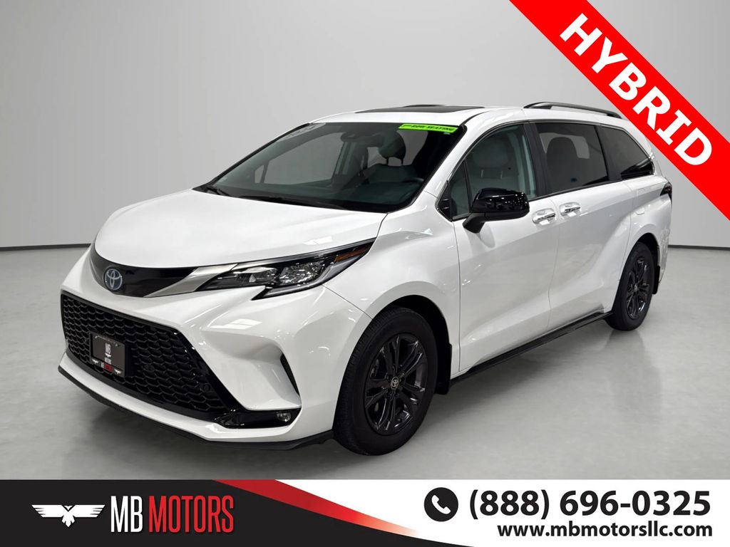 White 2024 Toyota Sienna Minivan All-Wheel Drive Continuously Variable Transmission