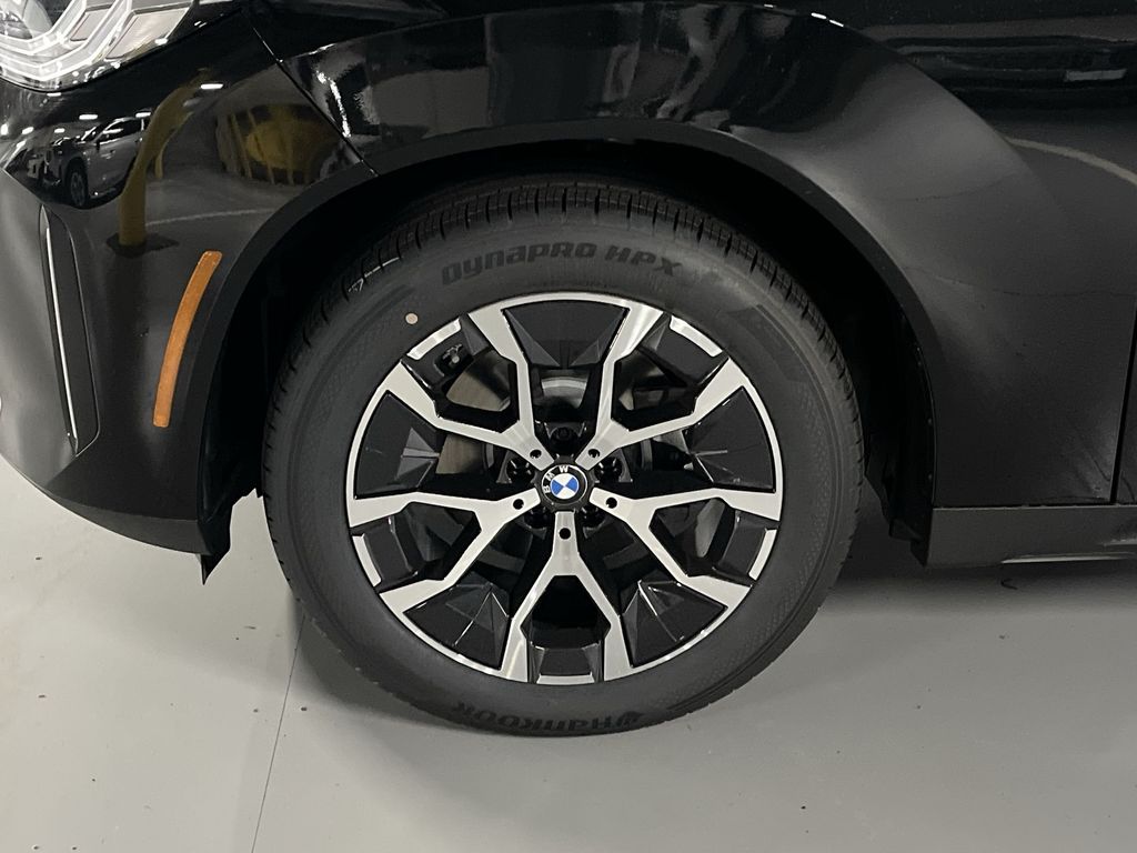 Thumbnail: 2026 BMW X3 - 10