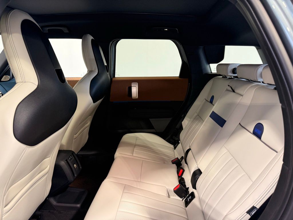 Thumbnail: 2025 MINI Cooper Countryman - 21