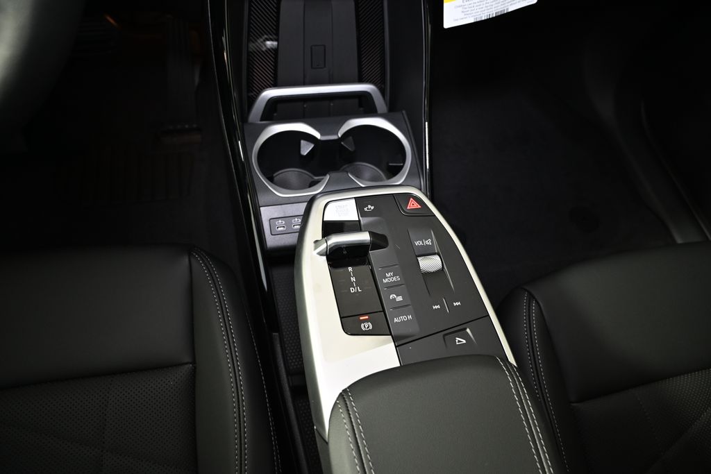 Thumbnail: 2026 BMW X1 - 19