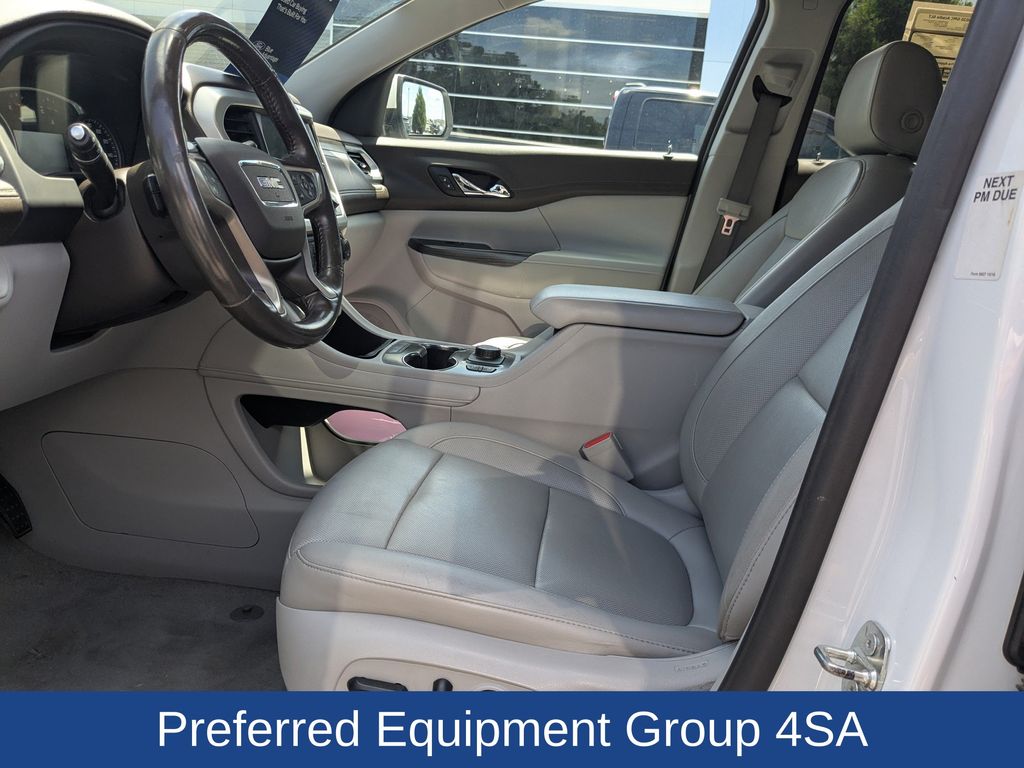2020 GMC Acadia SLT