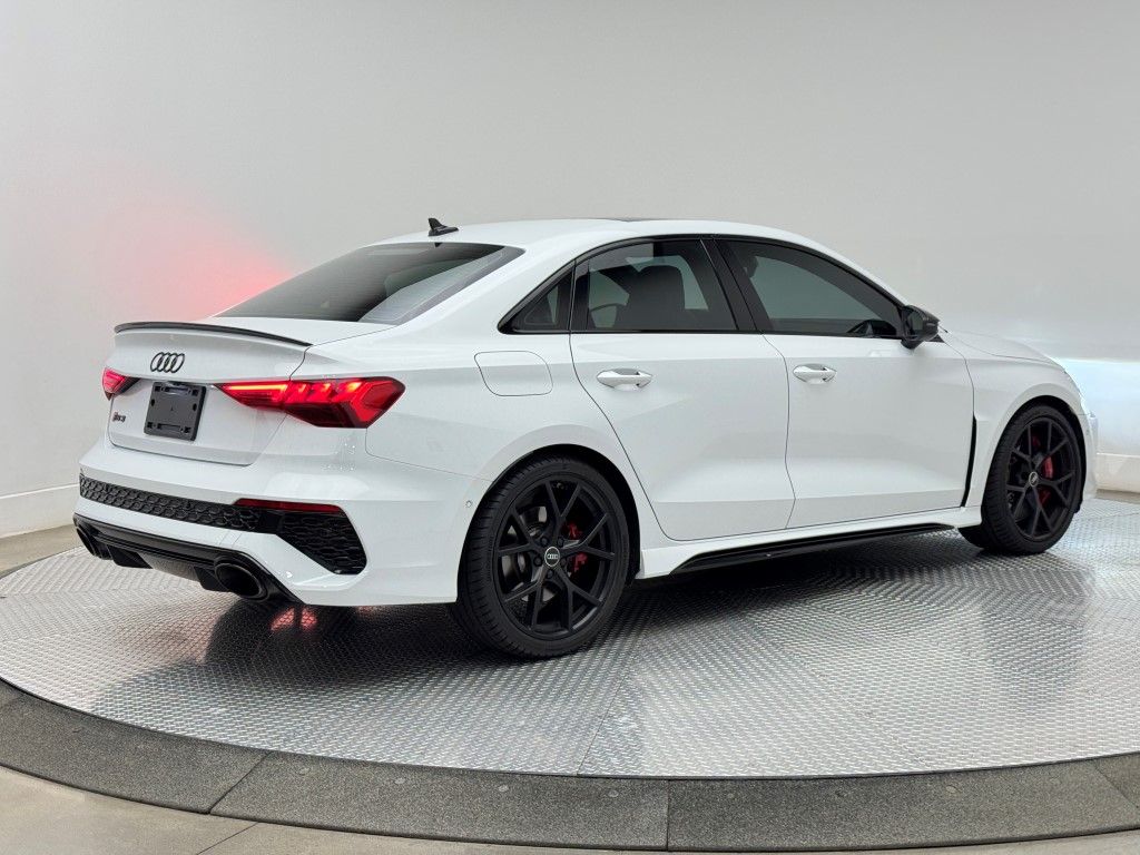 Thumbnail: 2024 Audi RS 3 - 20