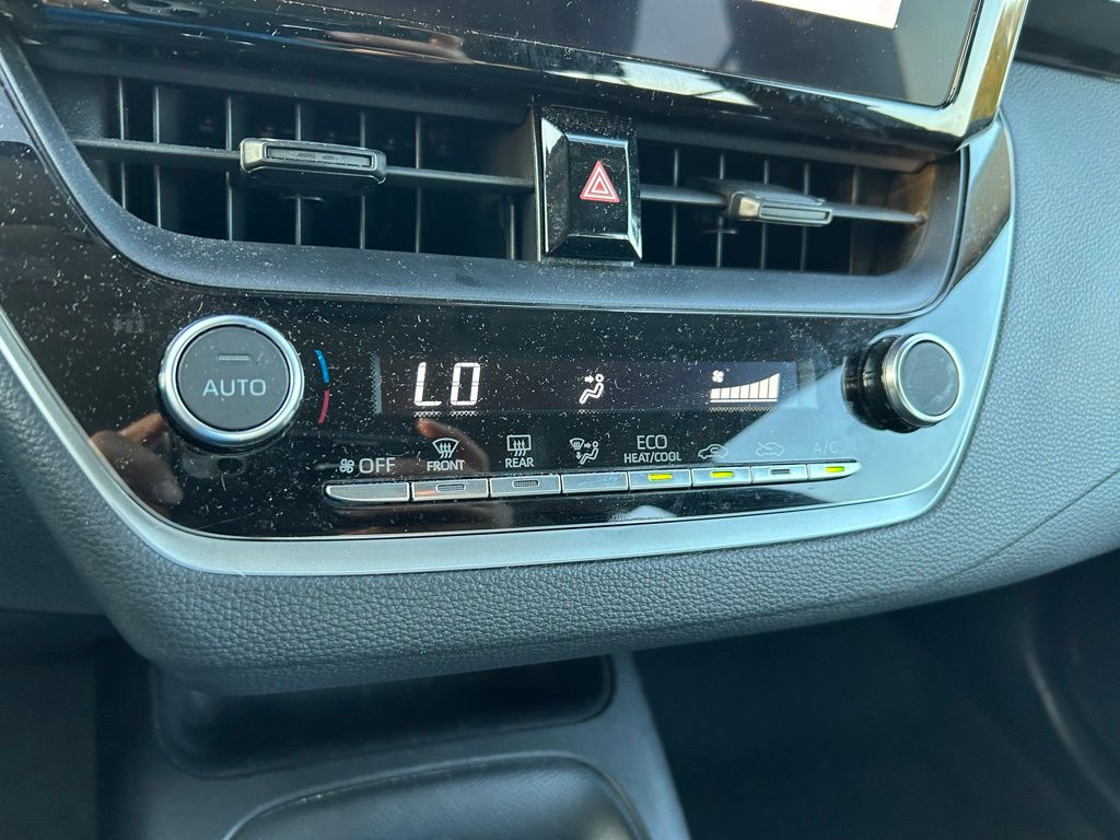 Thumbnail: 2023 Toyota Corolla - 25