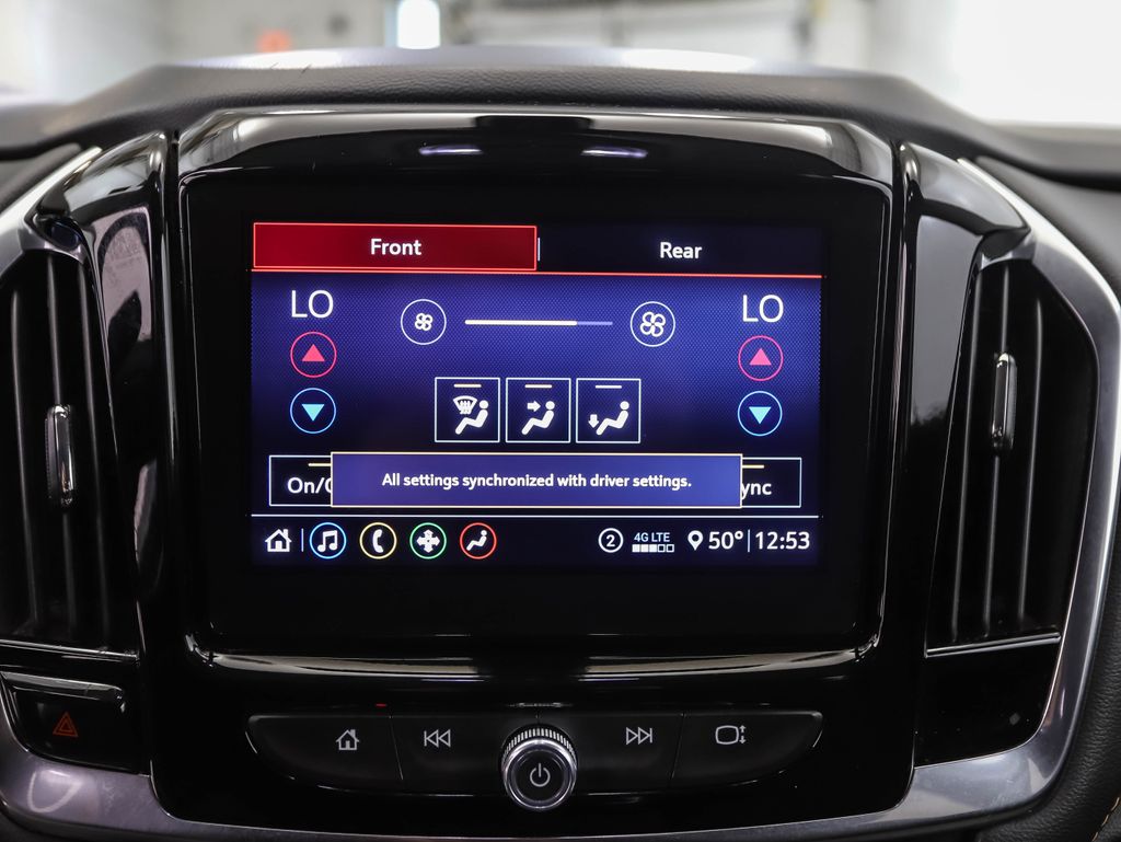 Thumbnail: 2020 Chevrolet Traverse - 17