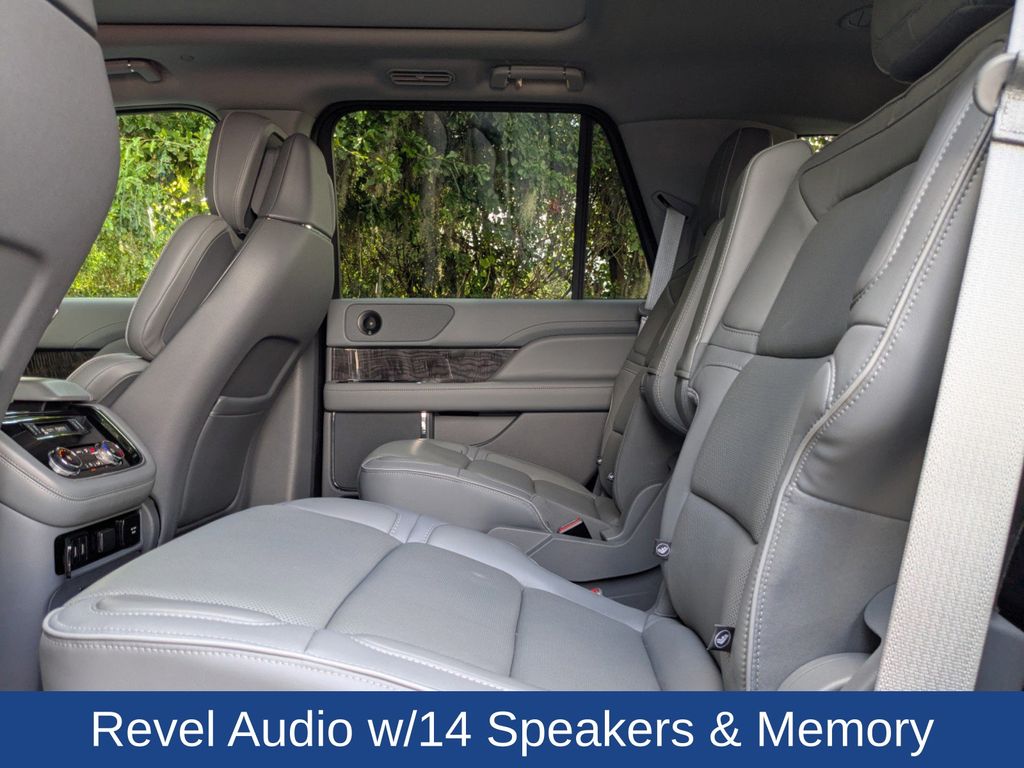 2018 Lincoln Navigator Select