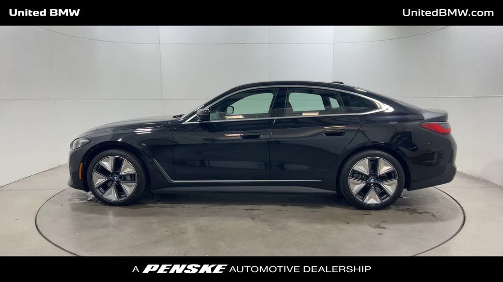 Thumbnail: 2025 BMW i4 - 5