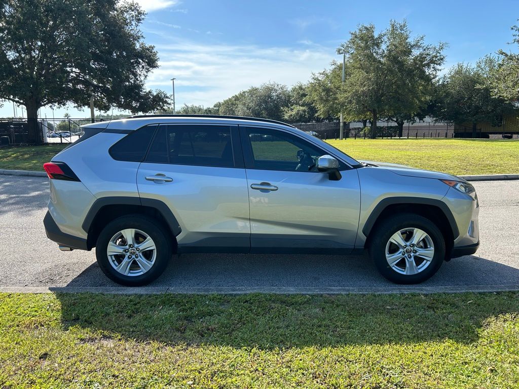 Thumbnail: 2021 Toyota RAV4 - 6
