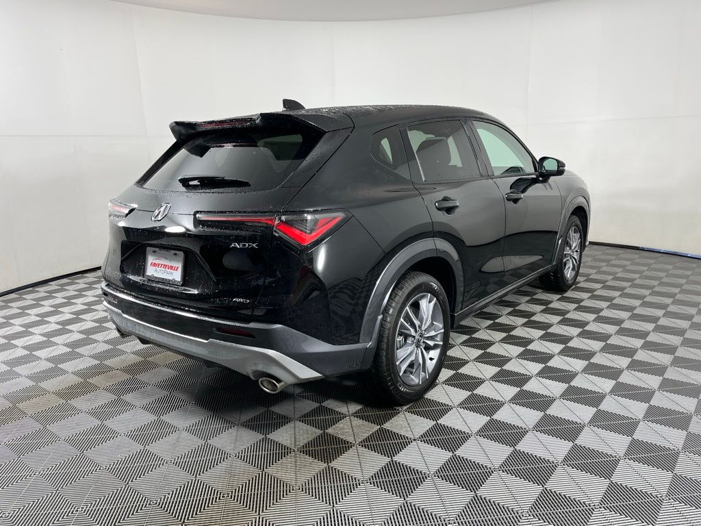 Thumbnail: 2025 Acura ADX - 5