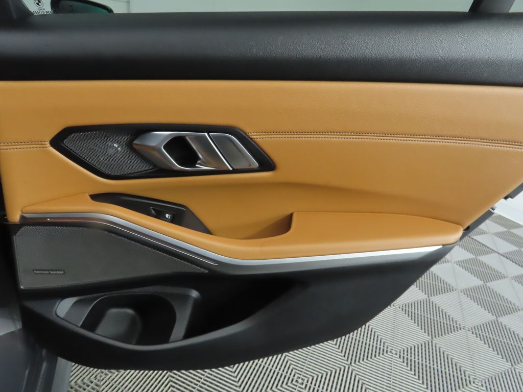 Thumbnail: 2020 BMW 3 Series - 28