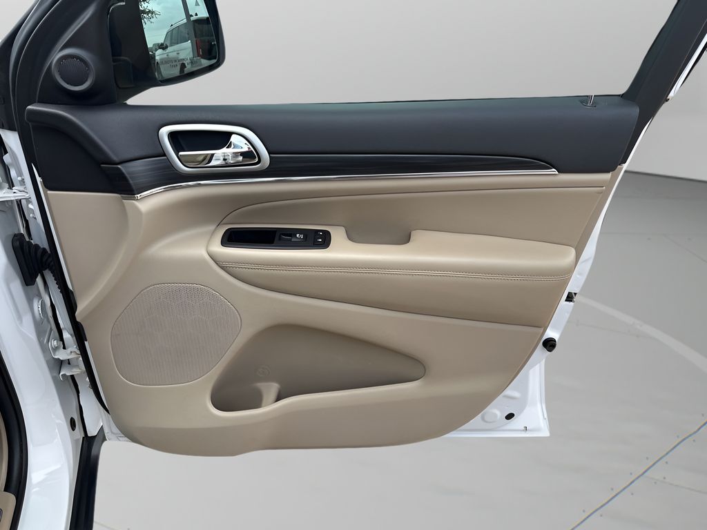 Used Car 2019 Jeep Grand Cherokee  Limited For Sale Under $20,000 In Austin, Texas