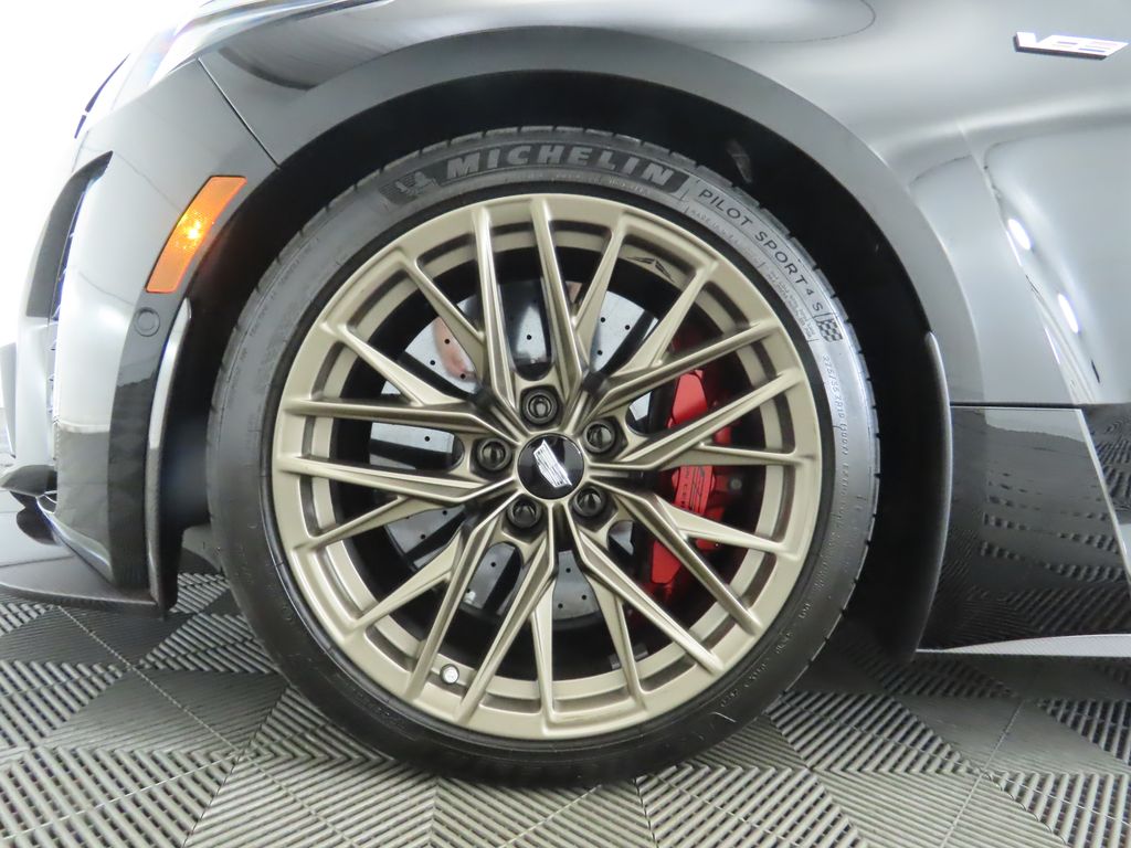 Thumbnail: 2022 Cadillac CT5 - 30