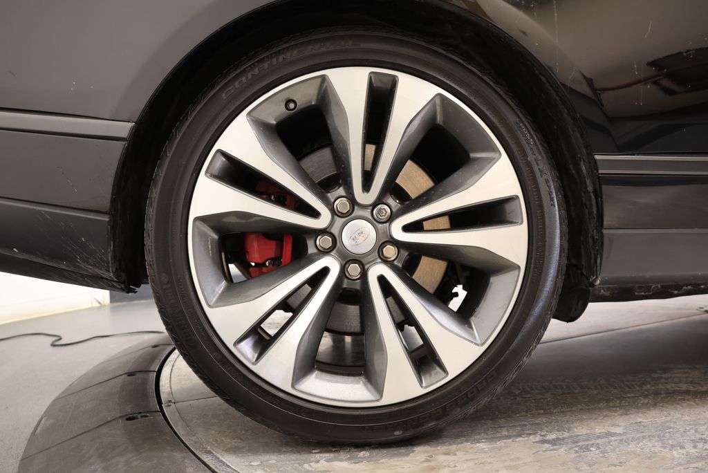 Thumbnail: 2019 Land Rover Range Rover - 11