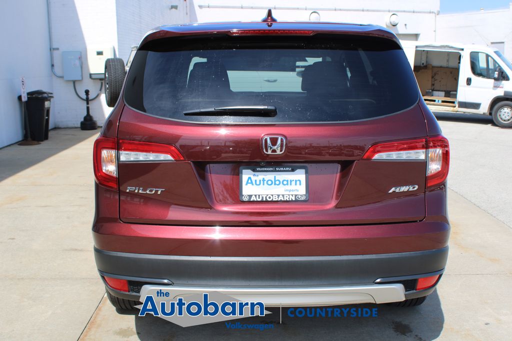 View vehicle photo 5