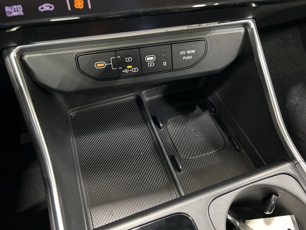 new 2026 Kia Carnival Hybrid car, priced at $1,164,713