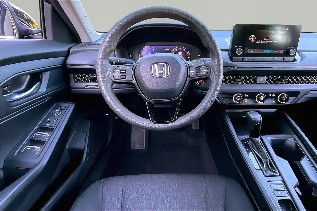 2023 Honda Accord LX - Photo 7