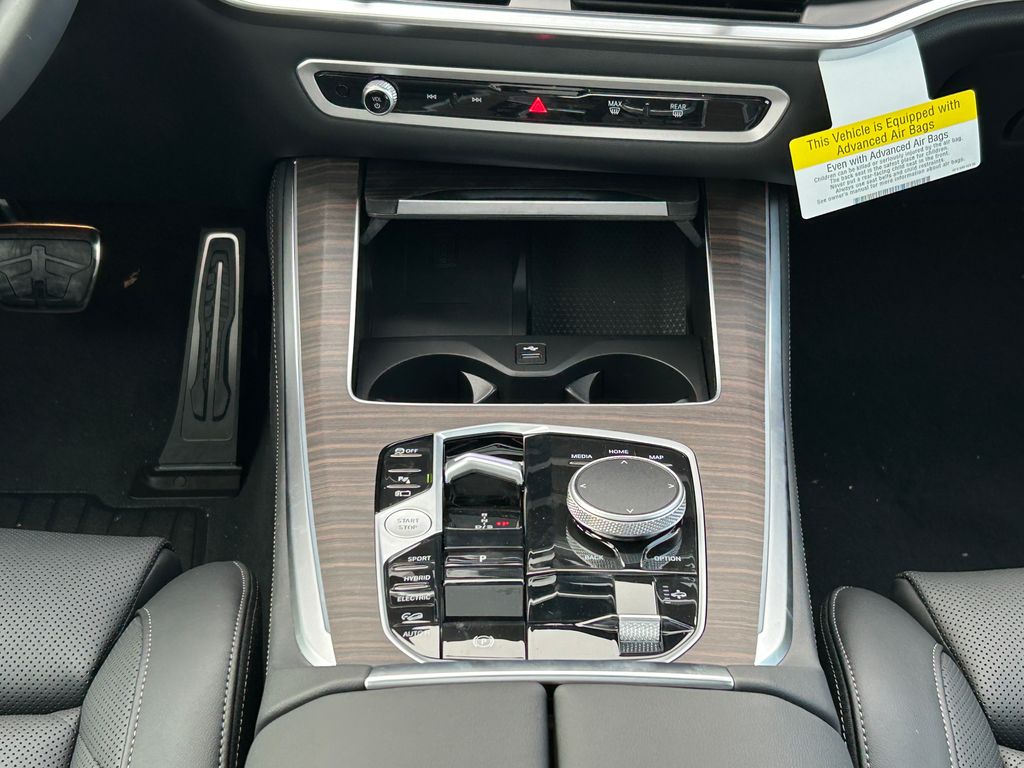 2026 BMW X5 xDrive50e 27