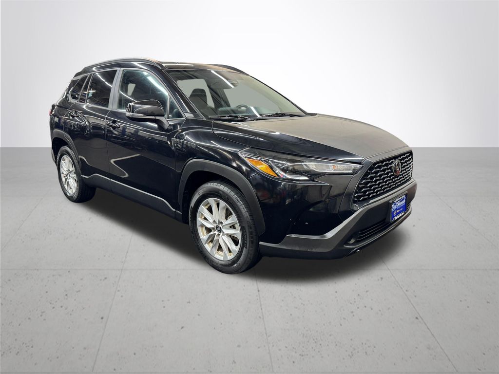 2024 Toyota Corolla Cross LE