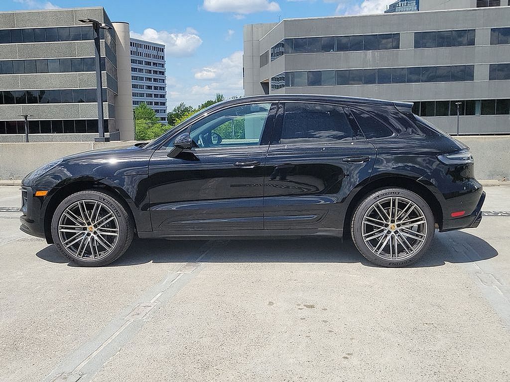 2023 Porsche Macan  7