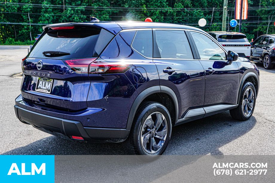 Used 2025 Blue Nissan SV image 6