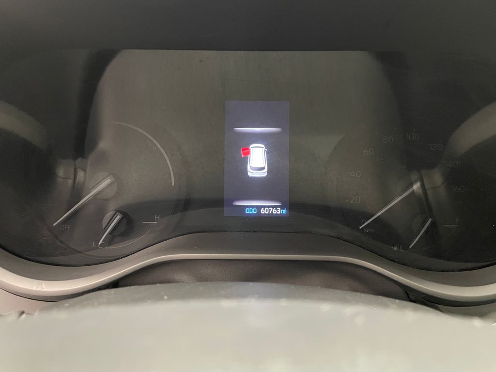 2023 Toyota Sienna XLE 30