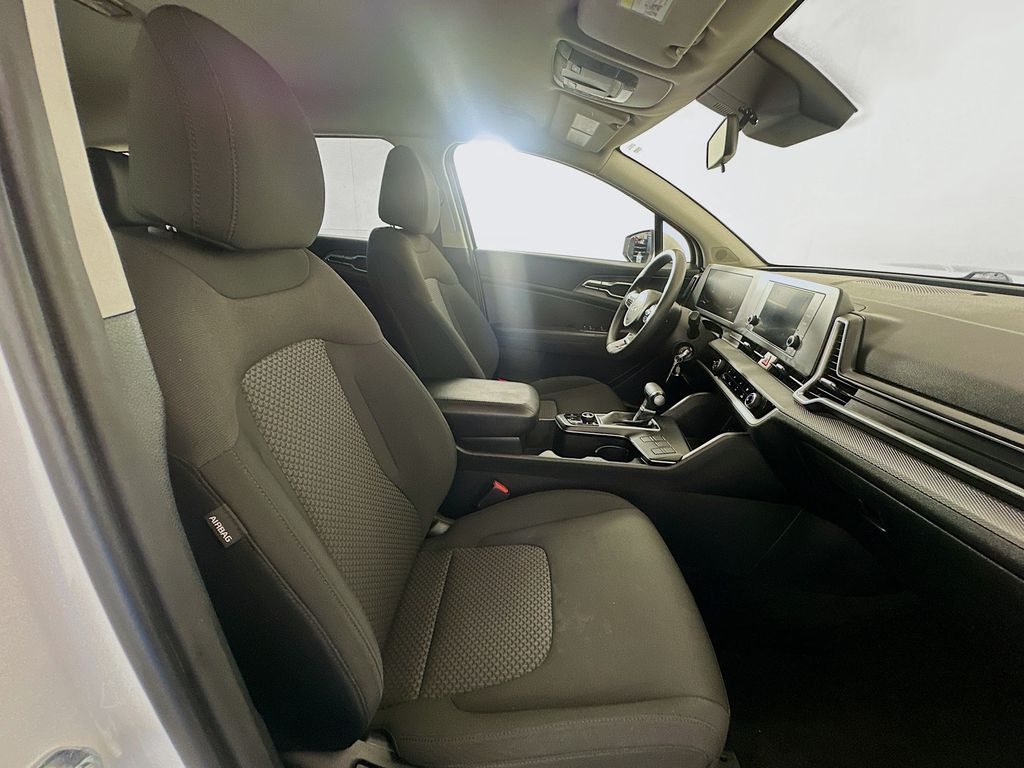 Thumbnail: 2023 Kia Sportage - 27