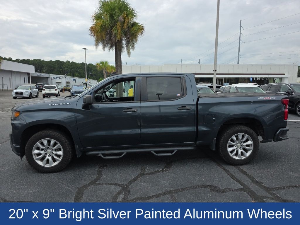2020 Chevrolet Silverado 1500 4WD Crew Cab Short Bed Custom