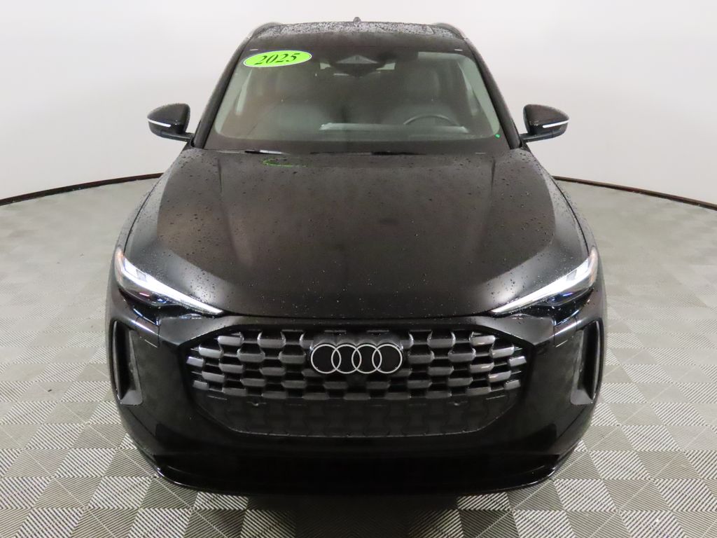 Thumbnail: 2025 Audi Q5 - 8