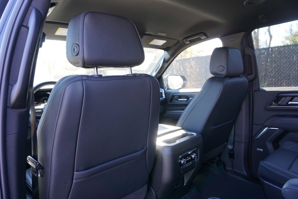 Thumbnail: 2025 GMC Yukon - 14