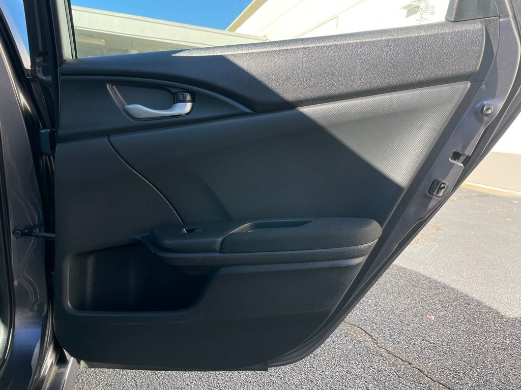 Thumbnail: 2016 Honda Civic - 32