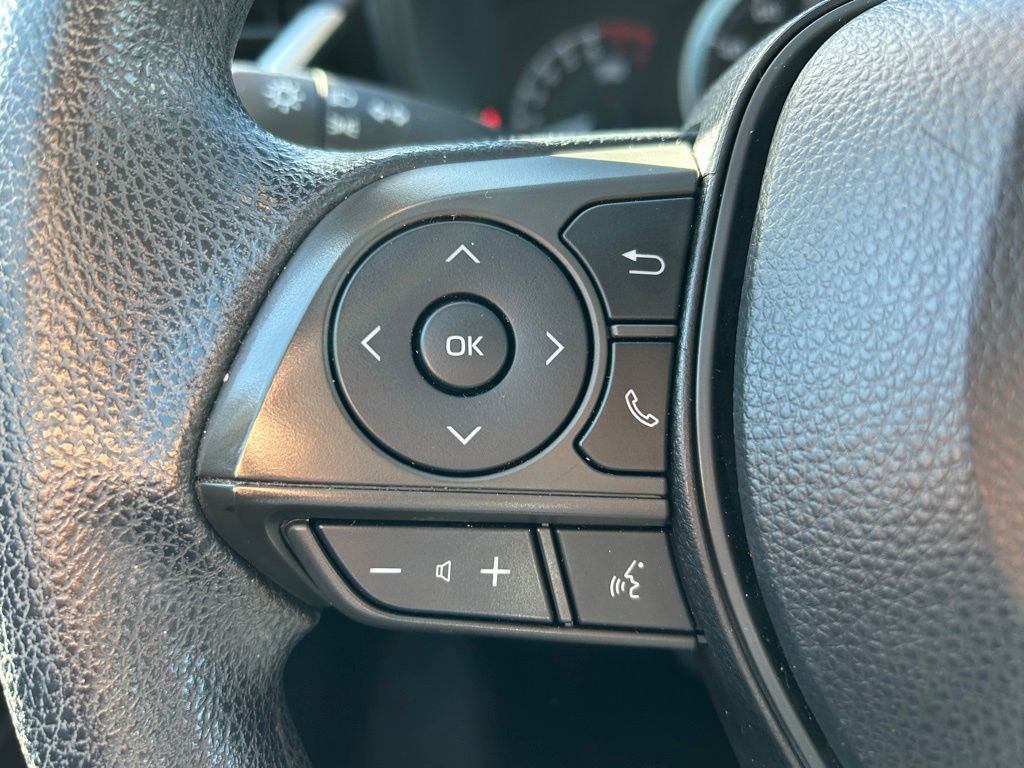 Thumbnail: 2022 Toyota Corolla - 18