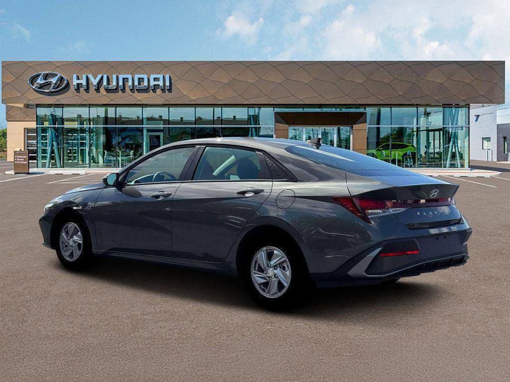 New 2026 Gray Hyundai SE image 4
