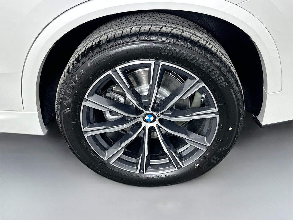Thumbnail: 2026 BMW X5 - 23
