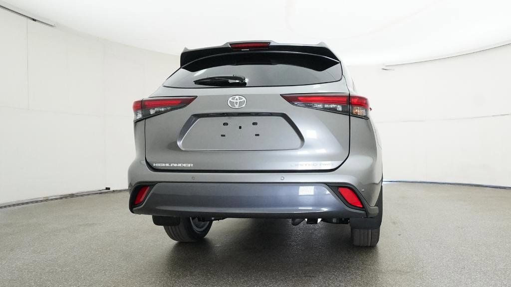 Thumbnail: 2026 Toyota Highlander - 2