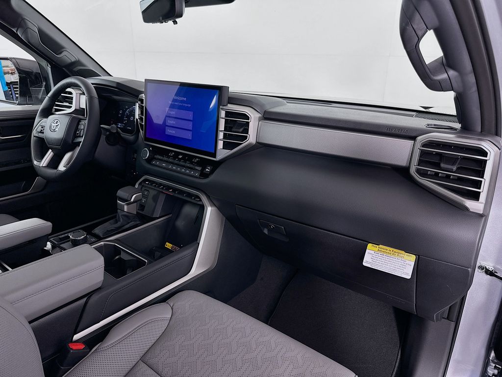 2025 Toyota Tundra Limited 29