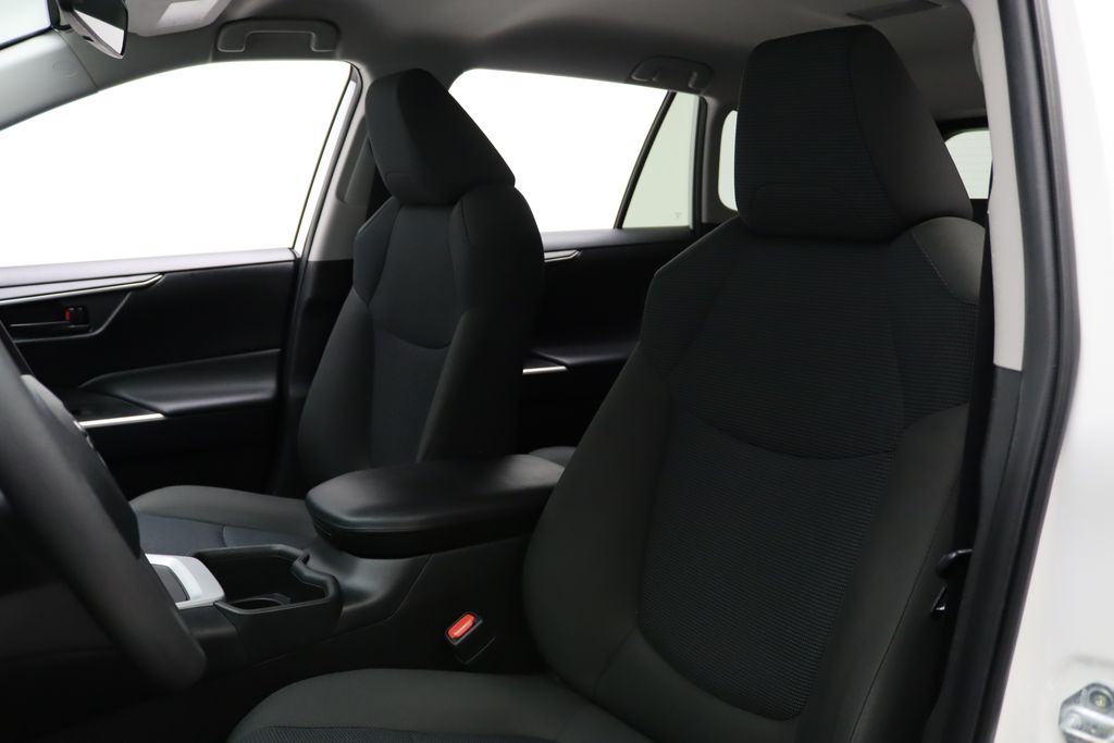 Thumbnail: 2023 Toyota RAV4 - 13