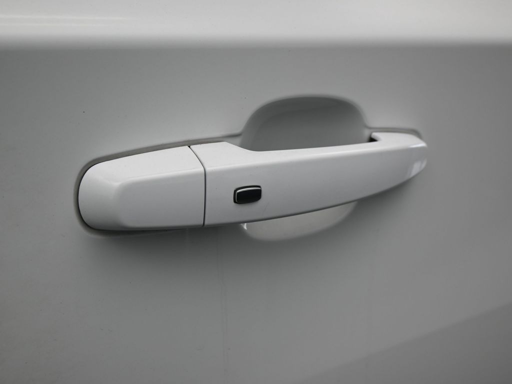 Used 2023 Summit White Chevrolet LS image 34