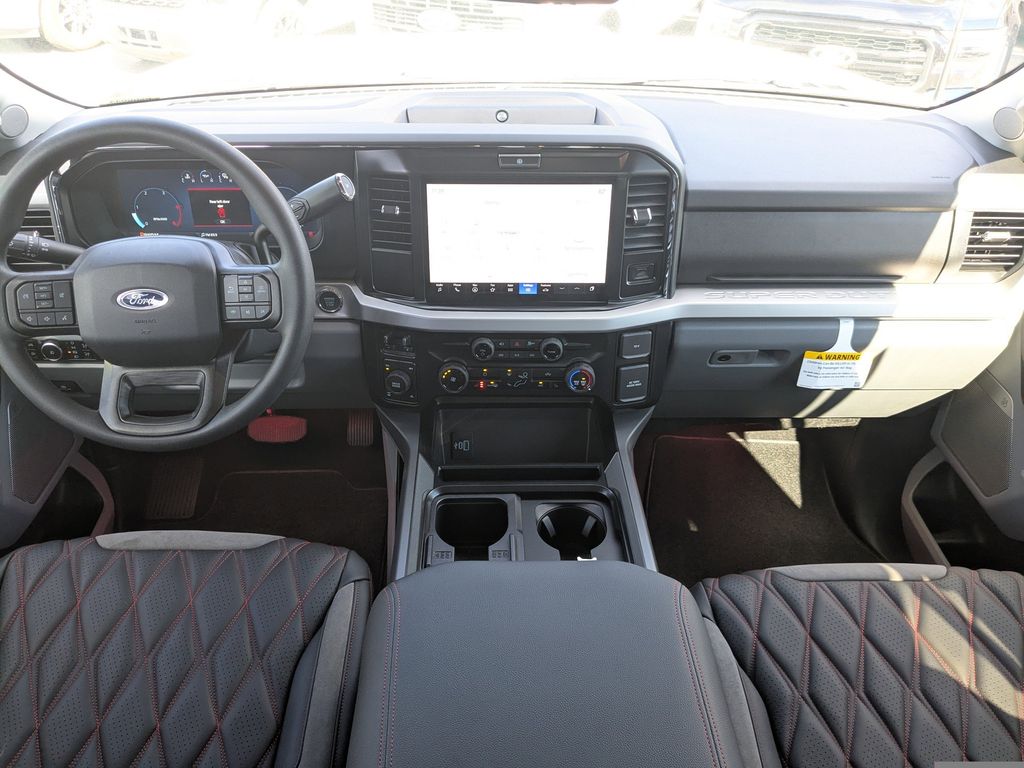 2026 Ford F-250 Super Duty Black Widow