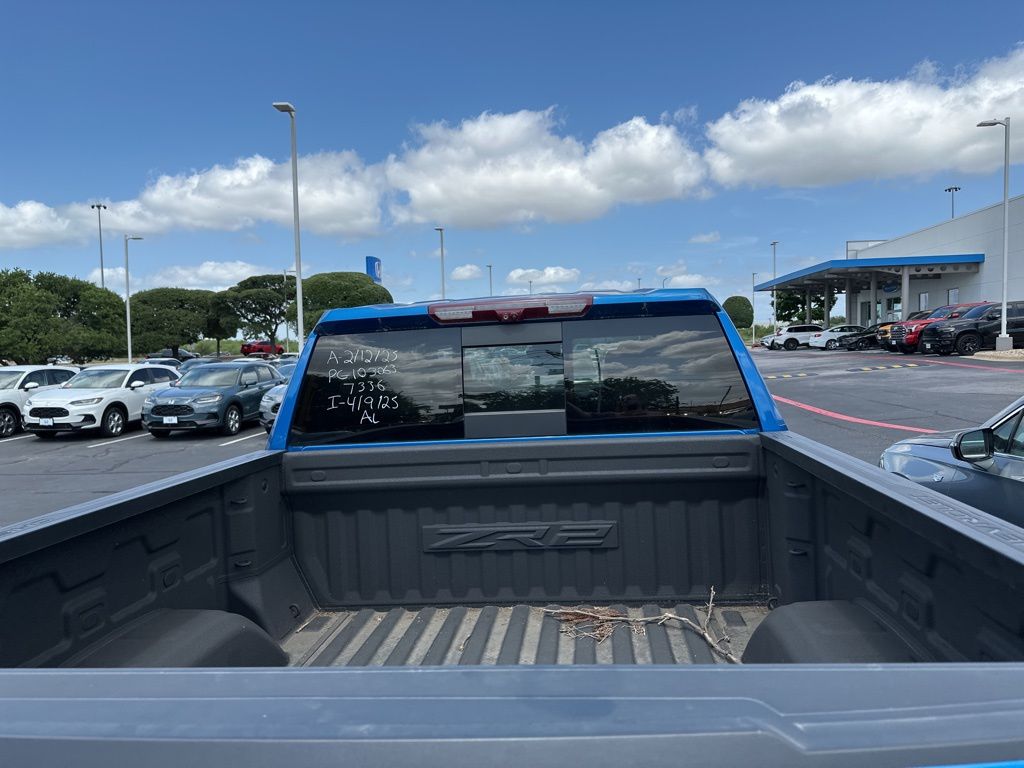 2023 Chevrolet Silverado 1500 ZR2 6