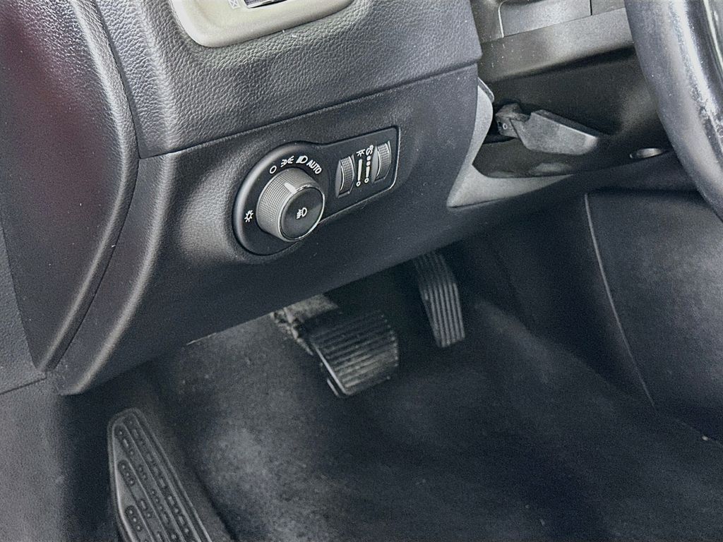 Thumbnail: 2019 Jeep Compass - 10