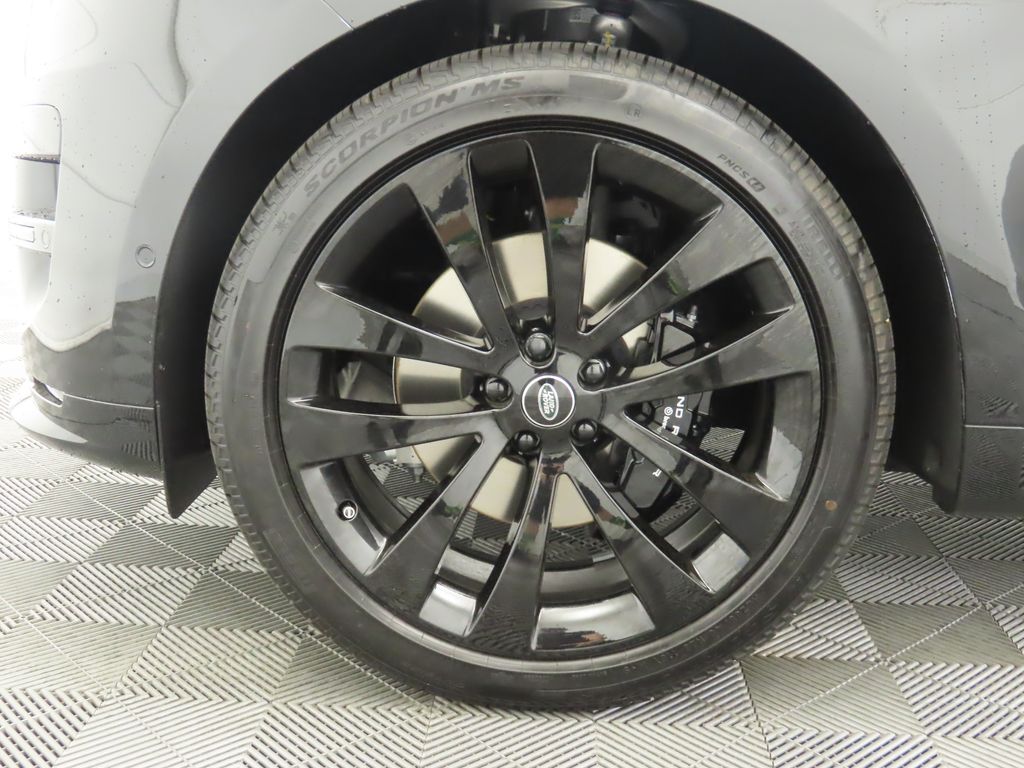 Thumbnail: 2025 Land Rover Range Rover Sport - 31