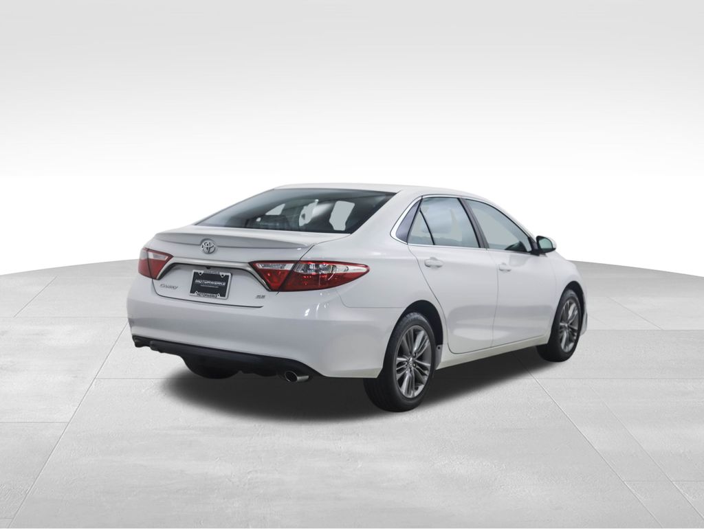 Thumbnail: 2016 Toyota Camry - 6